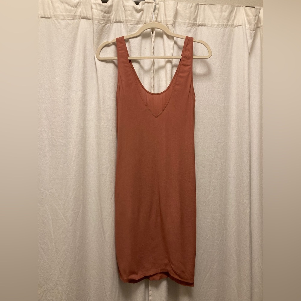 Aritzia Wilfred Free dusty pink slip